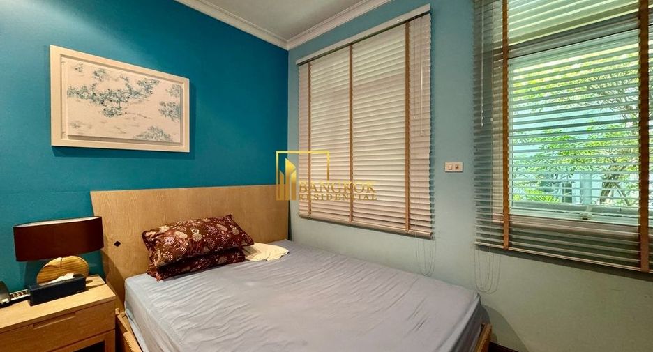 For sale 3 bedrooms condo in Watthana, Bangkok