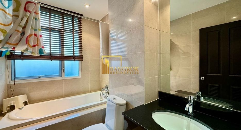For sale 3 bedrooms condo in Watthana, Bangkok