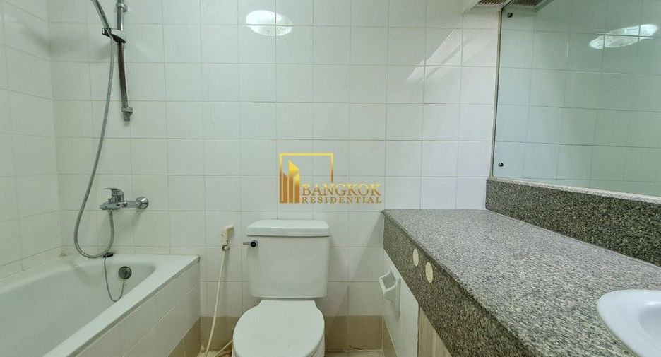 Condo en alquiler y en venta de 2 habitaciones en Khlong Toei, Bangkok