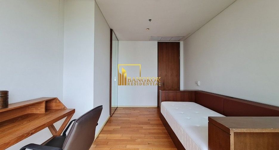For rent and for sale 2 bedrooms condo in Khlong Toei, Bangkok