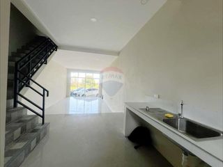 For sale 2 ベッドルーム townhouse in Ko Samui, Surat Thani