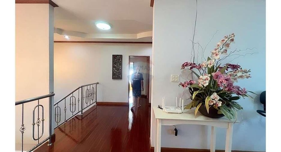 Haus zum Kauf mit 5 Zimmer in Mueang Nakhon Si Thammarat, Nakhon Si Thammarat