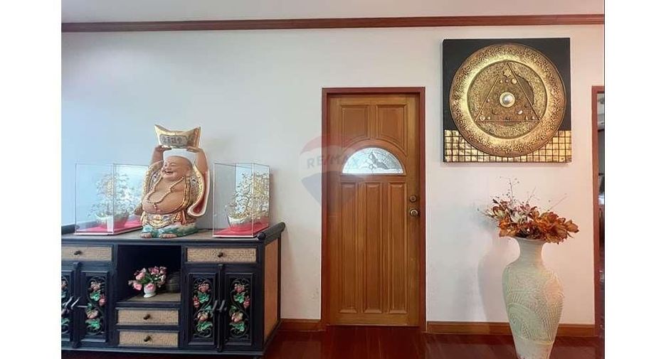 Haus zum Kauf mit 5 Zimmer in Mueang Nakhon Si Thammarat, Nakhon Si Thammarat