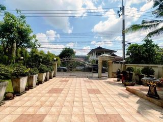 For sale 5 bedrooms house in Mueang Nakhon Si Thammarat, Nakhon Si Thammarat