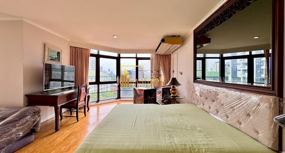 For rent そして for sale 3 ベッドルーム condo in Watthana, Bangkok