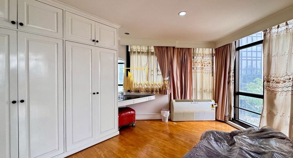 For rent そして for sale 3 ベッドルーム condo in Watthana, Bangkok