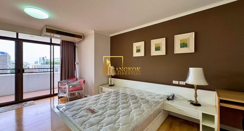 For rent そして for sale 3 ベッドルーム condo in Watthana, Bangkok