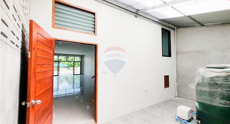 Casa adosada en venta de 2 habitaciones en Khanom, Nakhon Si Thammarat