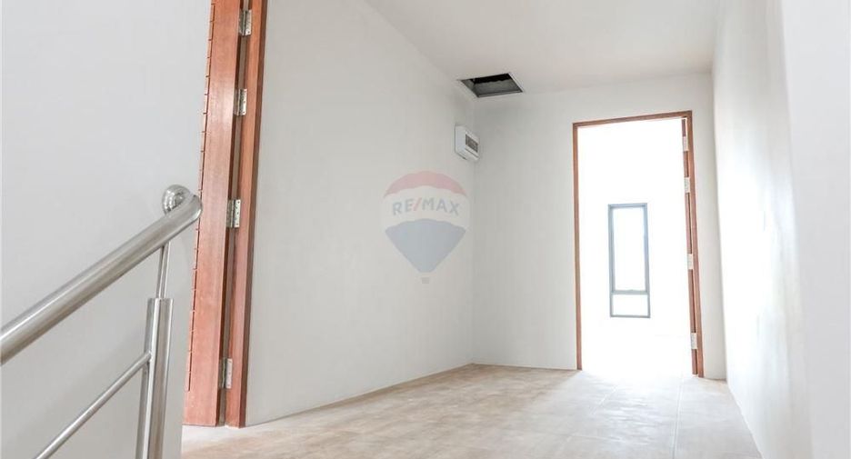 Casa adosada en venta de 2 habitaciones en Khanom, Nakhon Si Thammarat