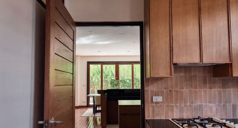 Casa en alquiler de 5 habitaciones en Watthana, Bangkok