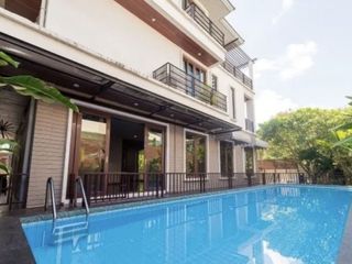Casa en alquiler de 5 habitaciones en Watthana, Bangkok