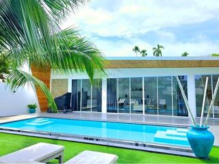 À vendre 3 chambres villa à Ko Samui, Surat Thani
