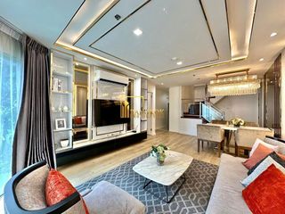 For rent and for sale 3 bedrooms condo in Huai Khwang, Bangkok