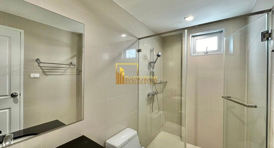 For rent and for sale 3 bedrooms condo in Huai Khwang, Bangkok