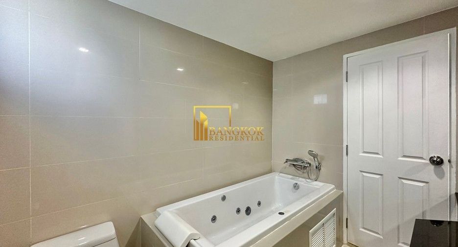 For rent and for sale 3 bedrooms condo in Huai Khwang, Bangkok