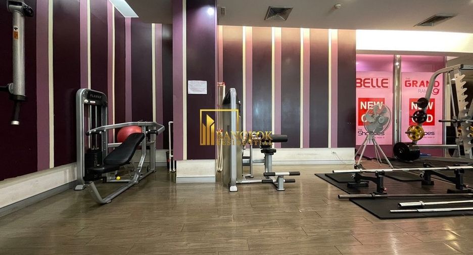 For rent and for sale 3 bedrooms condo in Huai Khwang, Bangkok