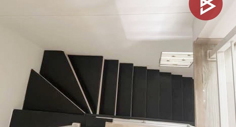 For sale 3 bedrooms townhouse in Bang Sao Thong, Samut Prakan