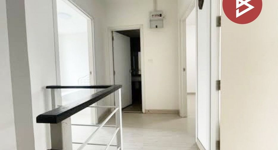 For sale 3 bedrooms townhouse in Bang Sao Thong, Samut Prakan