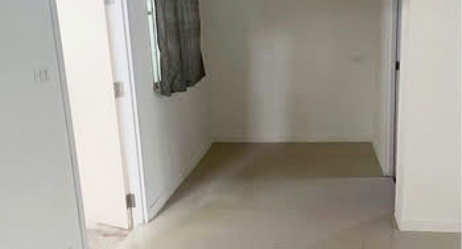 For sale 3 bedrooms townhouse in Bang Sao Thong, Samut Prakan