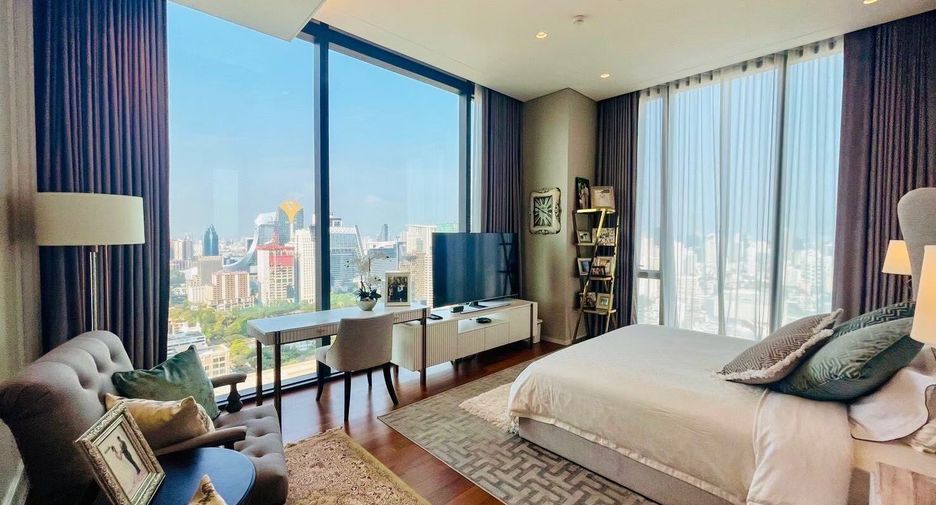 For rent and for sale 3 bedrooms condo in Pathum Wan, Bangkok