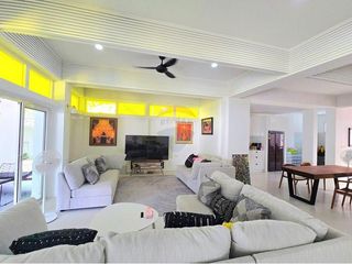 For sale 9 bedrooms villa in Ko Samui, Surat Thani