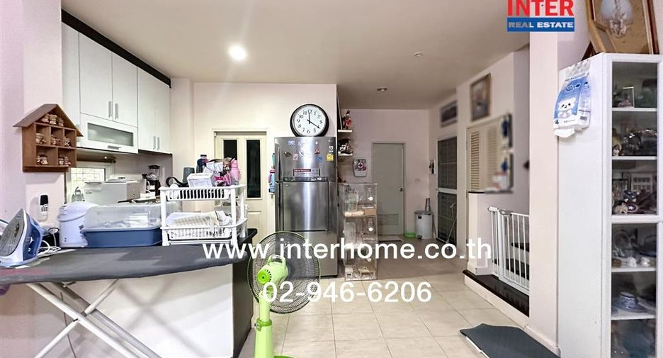 For sale 4 bedrooms house in Khlong Sam Wa, Bangkok
