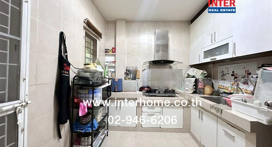For sale 4 bedrooms house in Khlong Sam Wa, Bangkok