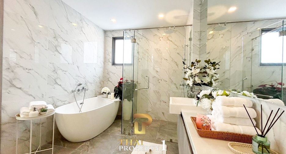 À vendre 3 chambres villa à Bang Lamung, Chonburi
