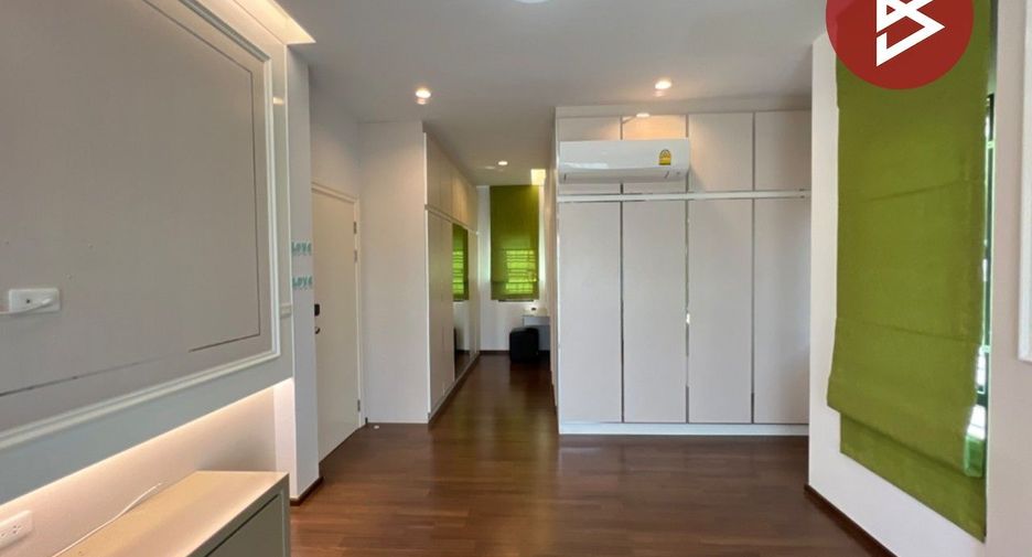 For sale 4 bedrooms house in Sam Phran, Nakhon Pathom