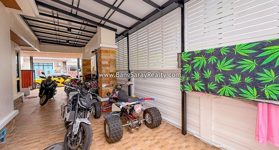 For sale 4 bedrooms house in Sattahip, Chonburi