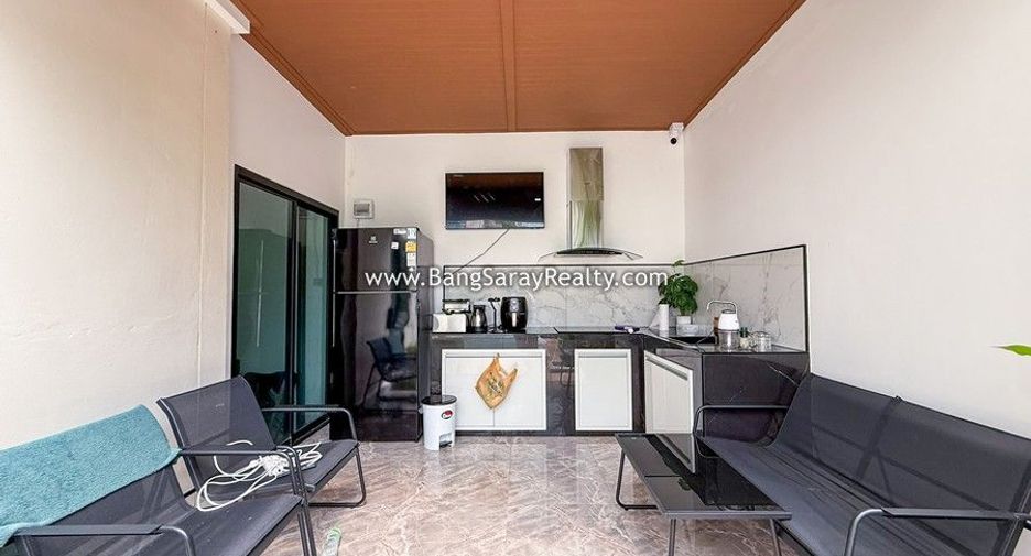 For sale 4 bedrooms house in Sattahip, Chonburi