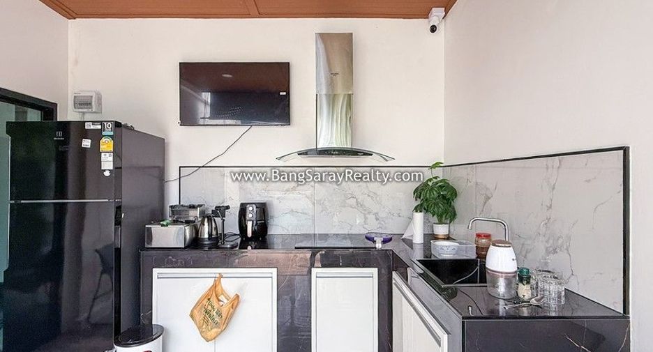 For sale 4 bedrooms house in Sattahip, Chonburi