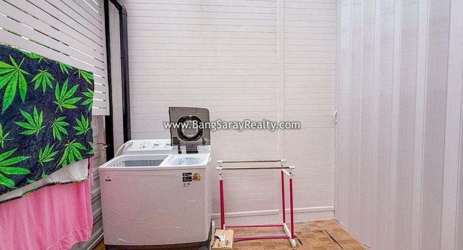 For sale 4 bedrooms house in Sattahip, Chonburi