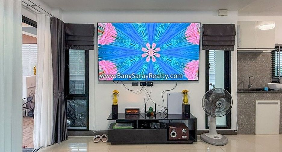 For sale 4 bedrooms house in Sattahip, Chonburi