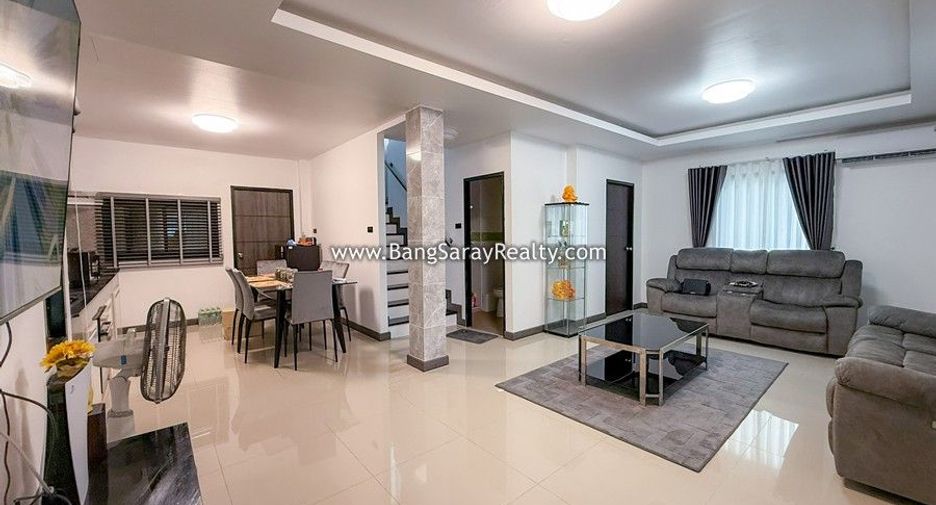For sale 4 bedrooms house in Sattahip, Chonburi
