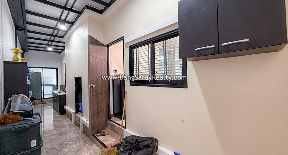 For sale 4 bedrooms house in Sattahip, Chonburi