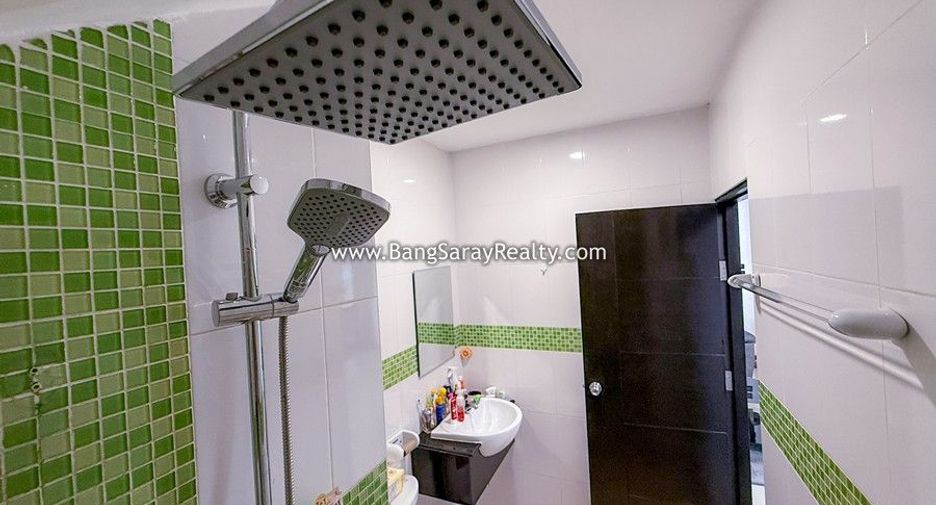 For sale 4 bedrooms house in Sattahip, Chonburi