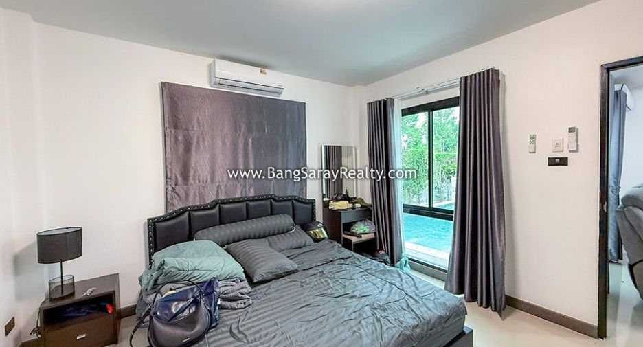 For sale 4 bedrooms house in Sattahip, Chonburi