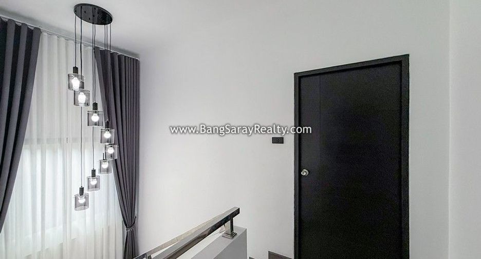 For sale 4 bedrooms house in Sattahip, Chonburi