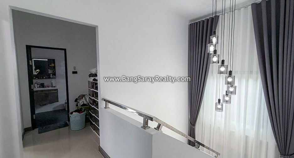 For sale 4 bedrooms house in Sattahip, Chonburi