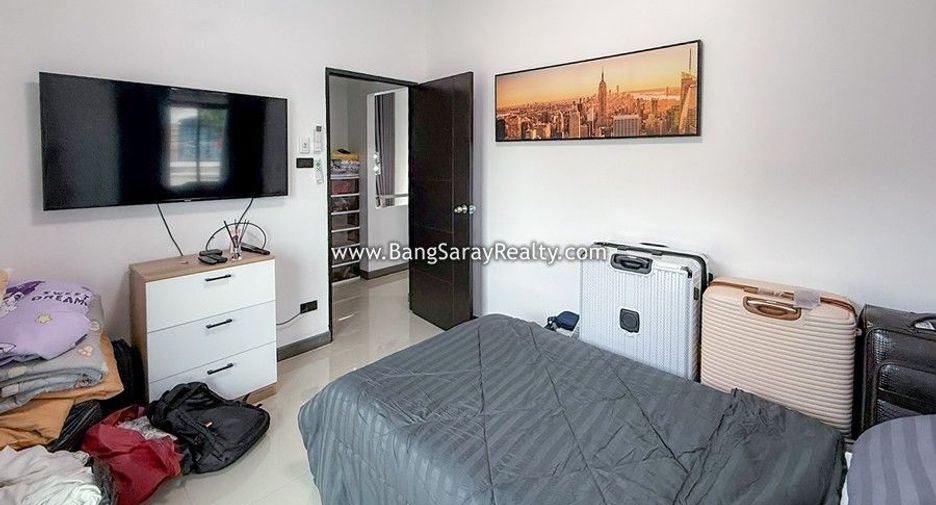 For sale 4 bedrooms house in Sattahip, Chonburi