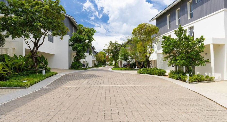 For rent 3 bedrooms serviced apartment in Thalang, Phuket