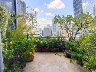 À vendre 3 chambres condo à Pathum Wan, Bangkok