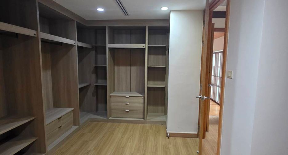 Condo en venta de 5 habitaciones en Watthana, Bangkok