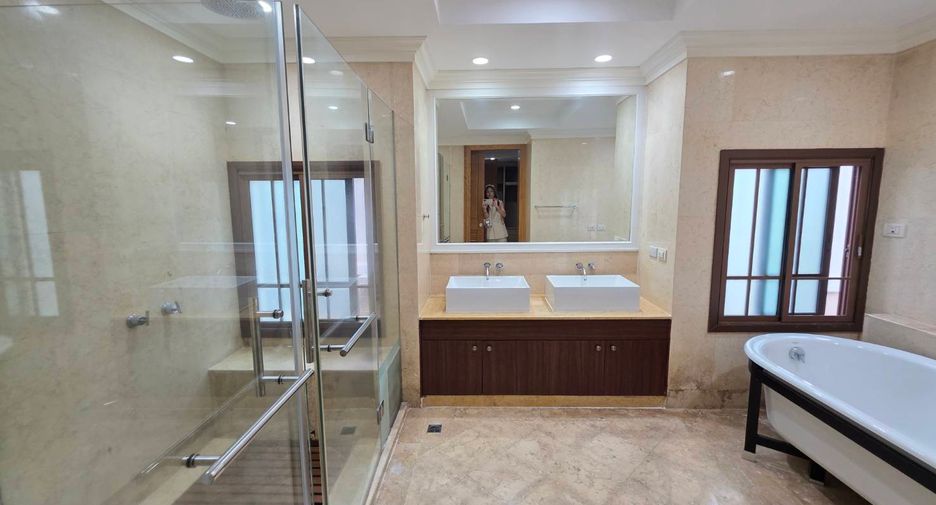 Condo en venta de 5 habitaciones en Watthana, Bangkok