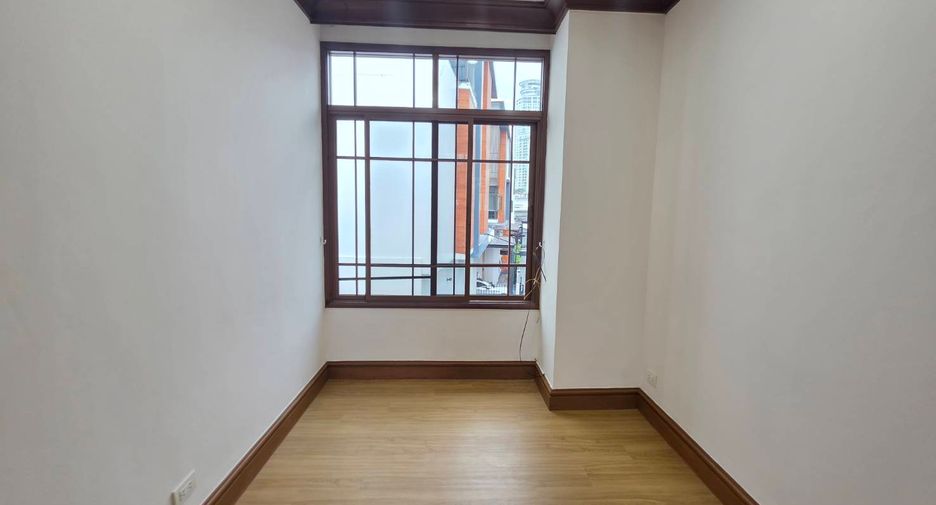 Condo en venta de 5 habitaciones en Watthana, Bangkok