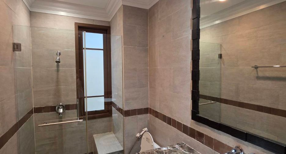 Condo en venta de 5 habitaciones en Watthana, Bangkok