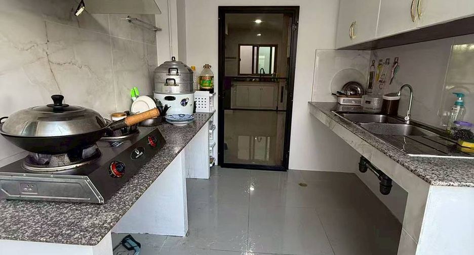 For rent and for sale 7 bedrooms villa in Doi Saket, Chiang Mai