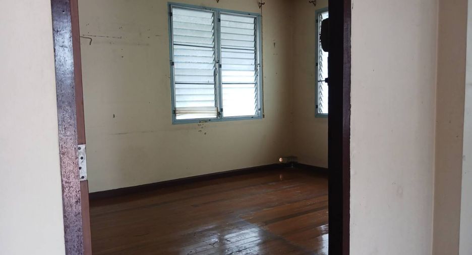 For rent retail Space in Watthana, Bangkok