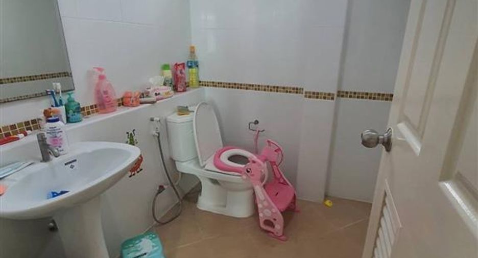À vendre 3 chambres maison à Bang Khun Thian, Bangkok